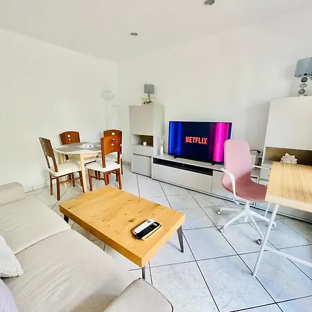 Hauzify I Gaviota Apartment